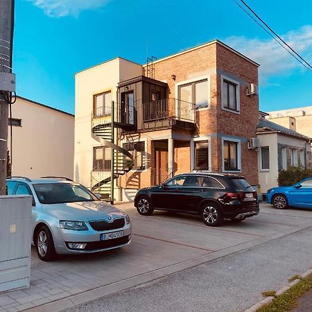 Dvojizbovy Apartman V Blizskom Centre Bardejova Luaran gambar