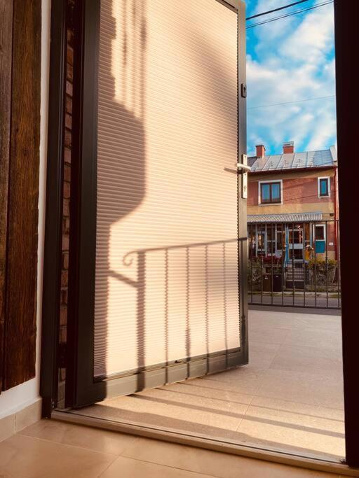 Dvojizbovy Apartman V Blizskom Centre Bardejova Luaran gambar